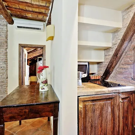 Ancient Penthouse City Center *